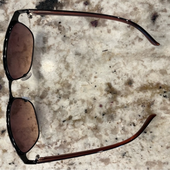 Oscar by Oscar de la Renta Sunglasses Mod 3043 Black - Picture 7 of 7